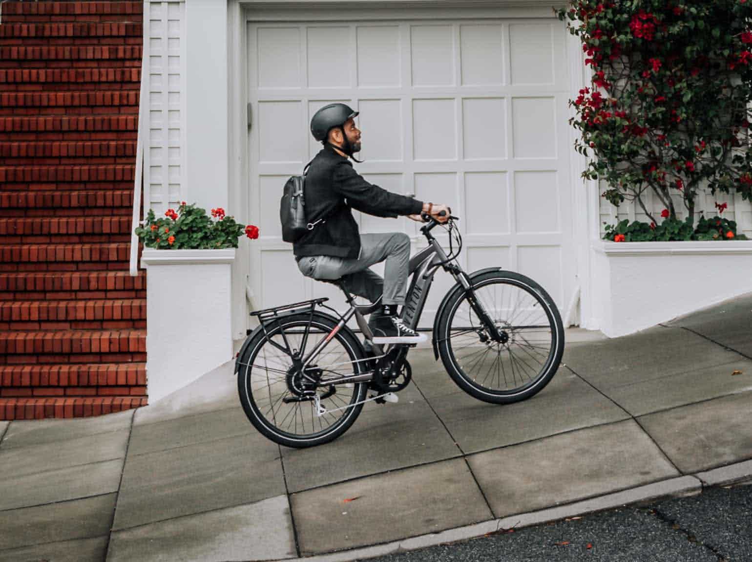 Level electric bike in the streets